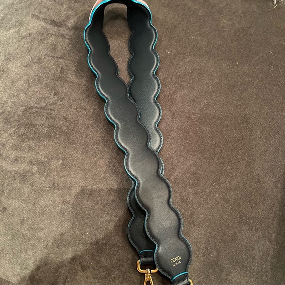 Fendi bag strap - Picture 2 of 5
